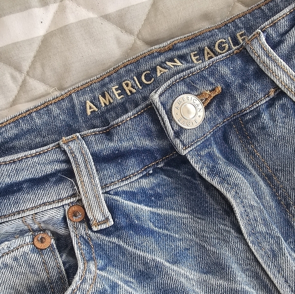 American Eagle AE Highest Rise 90s Boyfriend Jeans Denim sz 12  Distressed - Picture 4 of 9